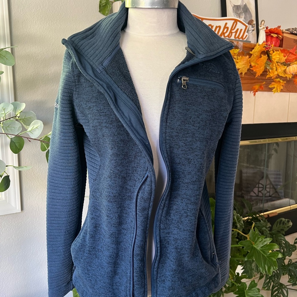 The North Face Women's Heathered Blue Cardigan